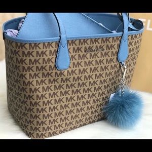 Michael Kors tote